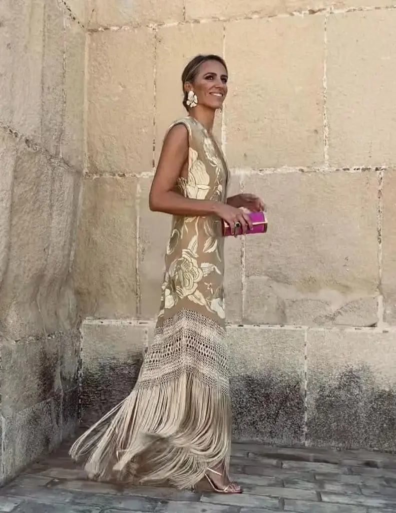 shawl, manton, buying guide, flamenco dance