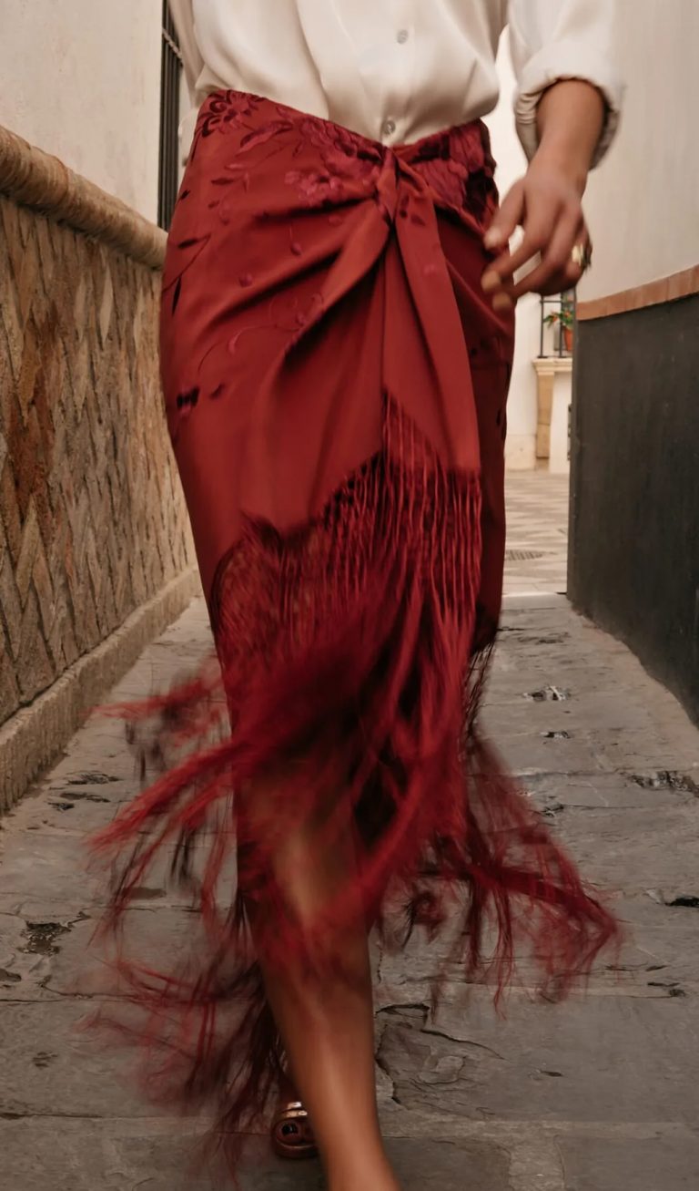 shawl, manton, buying guide, flamenco dance
